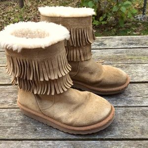 Ugg girls boots